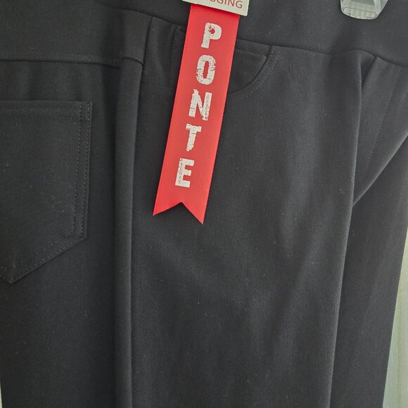 NWOT Philosophy black elastic band waist,tight around ankles - Picture 2 of 5